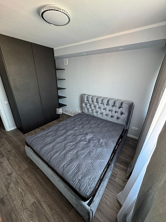 Renovēta māja, fasāde ar dekoratīvo apmetumu, slēgts pagalms, balkons 2 m2, logi vērsti uz Rīga - foto 5