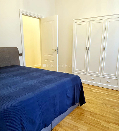 Фасадный дом, реновированный дом, благоустроенная озеленённая территория, Рига - изображение 8