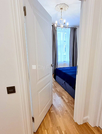 Фасадный дом, реновированный дом, благоустроенная озеленённая территория, Рига - изображение 5