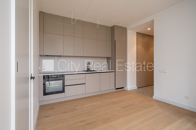 Rindu māja, labiekārtota apzaļumota teritorija, slēgta teritorija, vieta automašīnai, Rīga - foto 11