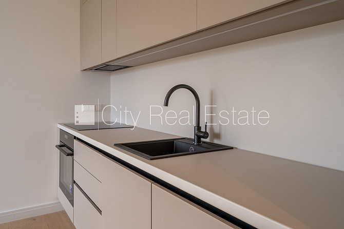 Rindu māja, labiekārtota apzaļumota teritorija, slēgta teritorija, vieta automašīnai, Rīga - foto 12