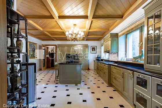 Новостройка, благоустроенная озеленённая территория, закрытая территория, Jūrmala