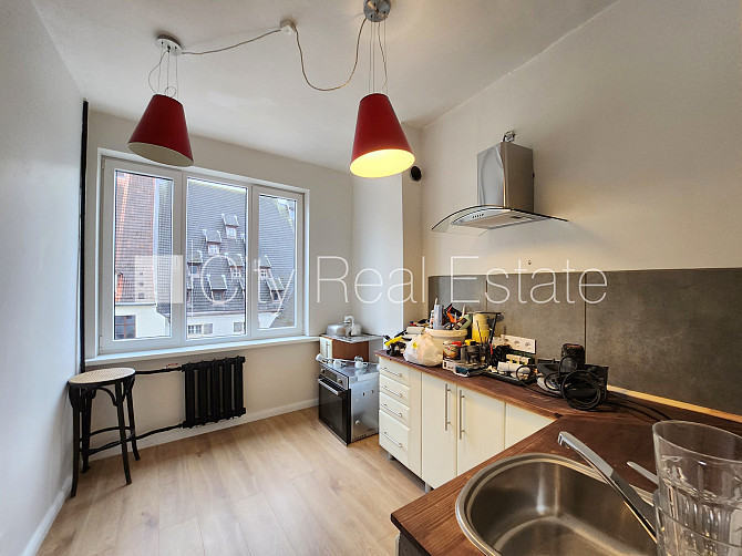 Fasādes māja, renovēta māja, bruģēts piebraucamais ceļš, viena istaba caurstaigājama, Rīga - foto 9