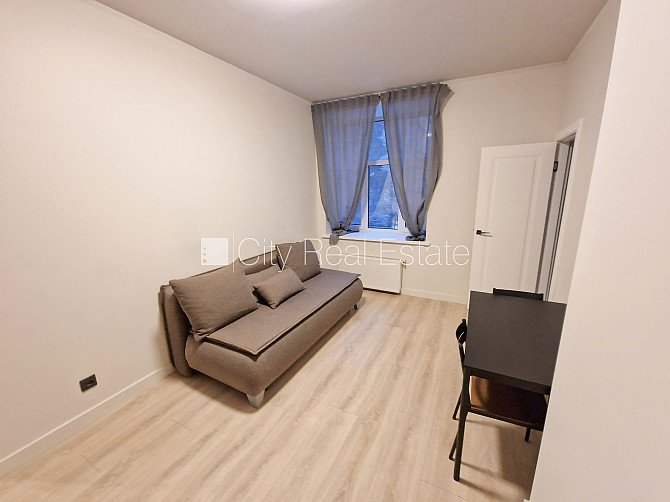 Fasādes māja, renovēta māja, slēgts pagalms, ieeja no ielas, ir lifts, kāpņu telpa pēc Rīga - foto 5