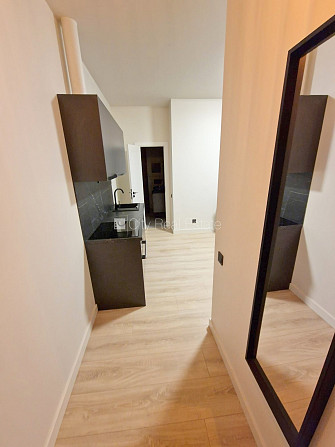 Fasādes māja, renovēta māja, slēgts pagalms, ieeja no ielas, ir lifts, kāpņu telpa pēc Rīga - foto 12