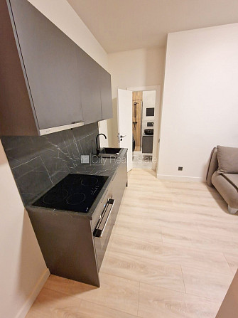 Fasādes māja, renovēta māja, slēgts pagalms, ieeja no ielas, ir lifts, kāpņu telpa pēc Rīga - foto 13