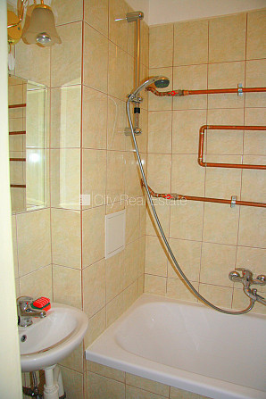 Šo dzīvokli izīrē pa diennaktīm (īstermiņa īre), īres cena sludinājumā norādīta par Rīga - foto 11