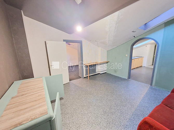 Fasādes māja, renovēta māja, iežogota teritorija, vieta automašīnai, ieeja no pagalma, Rīga - foto 4