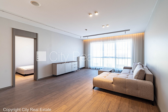 Реновированный дом, вход с улицы, апартаменты люкс, окна выходят во двор, студио, Рига - изображение 8