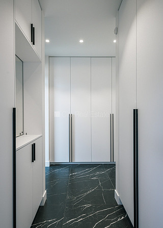 Таунхаус, благоустроенная озеленённая территория, подъездная дорога покрыта Рига - изображение 11