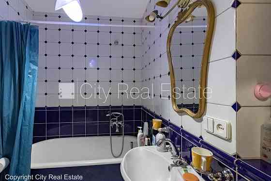 Реновированный дом, благоустроенная озеленённая территория, апартаменты люкс, Рига