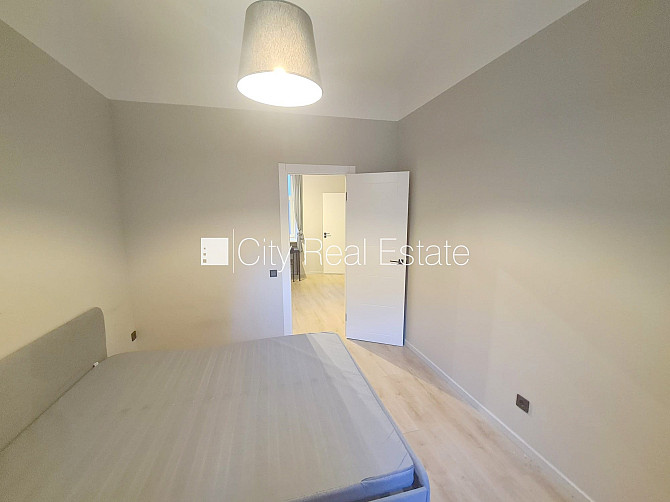 Здание во дворе, реновированный дом, закрытый двор, охраняемый двор, вход с улицы, Рига - изображение 12