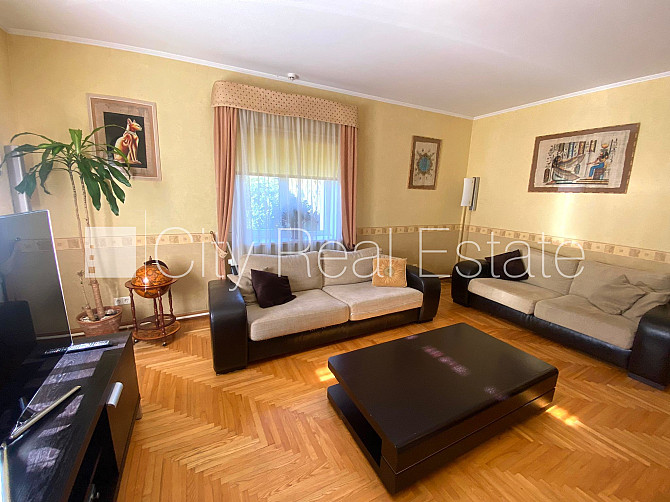 Privātmāja, keramzīta bloku sienas, fasāde ar dekoratīvo apmetumu, pagrabstāvā pieejama Rīga - foto 2