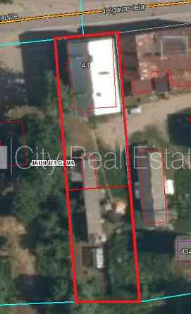 Продается жилой дом в центре Яунелгавы, состоит из 7 квартир. Отличный объект, где Яунелгава