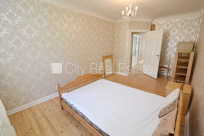 Фасадный дом, вход с улицы, лифт, лестничная клетка после косметического ремонта, Рига - изображение 9