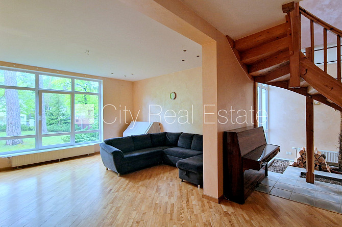 Privātmāja, renovēta māja, labiekārtota apzaļumota teritorija, teritorijas iebrauktuves Jūrmala - foto 10