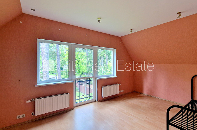 Privātmāja, renovēta māja, labiekārtota apzaļumota teritorija, teritorijas iebrauktuves Jūrmala - foto 20