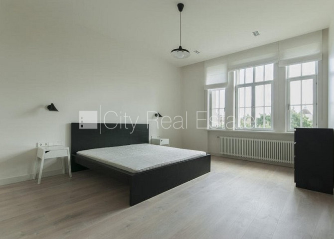 Renovēta māja, vieta automašīnai, ir lifts, balkons, guļamistabu skaits 2 gab., istabas Rīga - foto 5