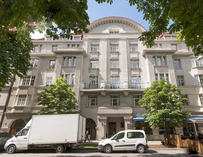 Renovēta māja, vieta automašīnai, ir lifts, balkons, guļamistabu skaits 2 gab., istabas Rīga - foto 10