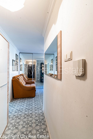 Pagalma ēka, bezmaksas stāvvieta pagalmā, logi vērsti uz pagalma pusi, viena istaba izolēta, Rīga - foto 17