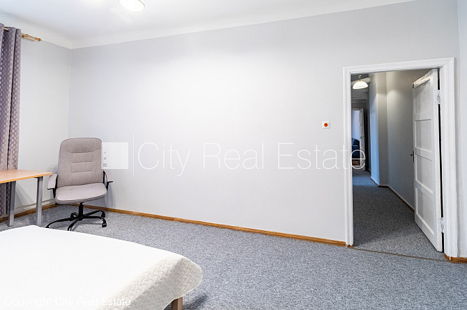 Pagalma māja, renovēta māja, guļamistabu skaits 2 gab., istabas izolētas 2 gab., viena istaba Rīga - foto 8