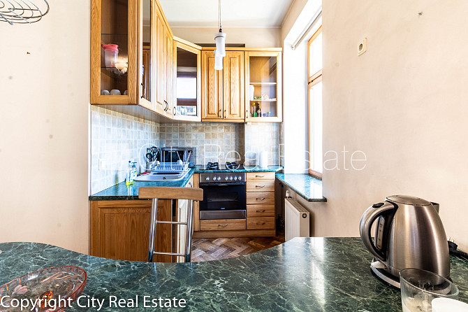 Дом во дворе, реновированный дом, закрытый двор, лифт, лестничная клетка после Рига - изображение 12