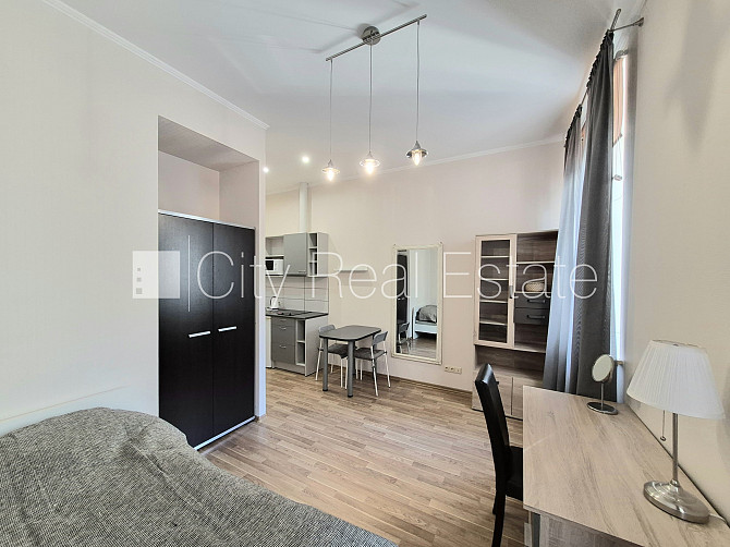 Pagalma māja, slēgts pagalms, beletāža, studio tipa, virtuve apvienota ar istabu, gāzes Rīga - foto 19