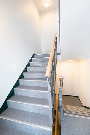 Благоустроенный озеленённый двор, подземная стоянка, охраняемая территория, Рига - изображение 17