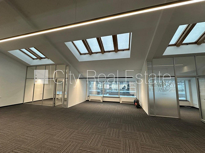 Благоустроенный озеленённый двор, подземная стоянка, охраняемая территория, Рига - изображение 10