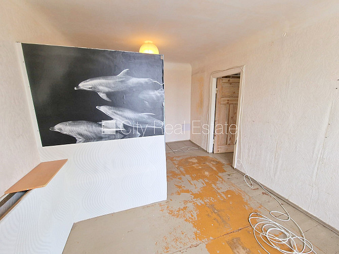 Дом во дворе, закрытый двор, вход с улицы, лестничная клетка после косметического Рига - изображение 5