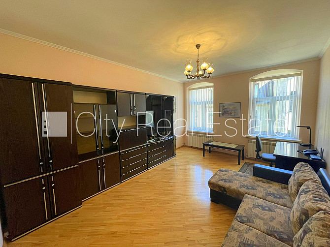 Здание во дворе, закрытый двор, вход со двора, окна выходят во двор, количество Рига - изображение 7