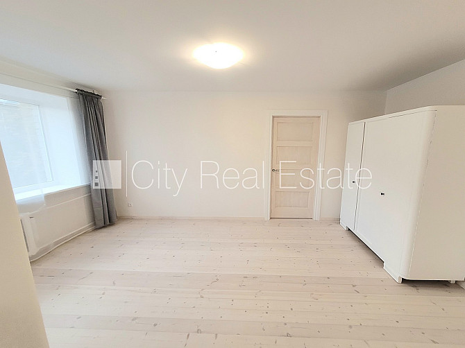 Зеленая территория, бесплатная стоянка во дворе, лестничная клетка после Рига - изображение 8