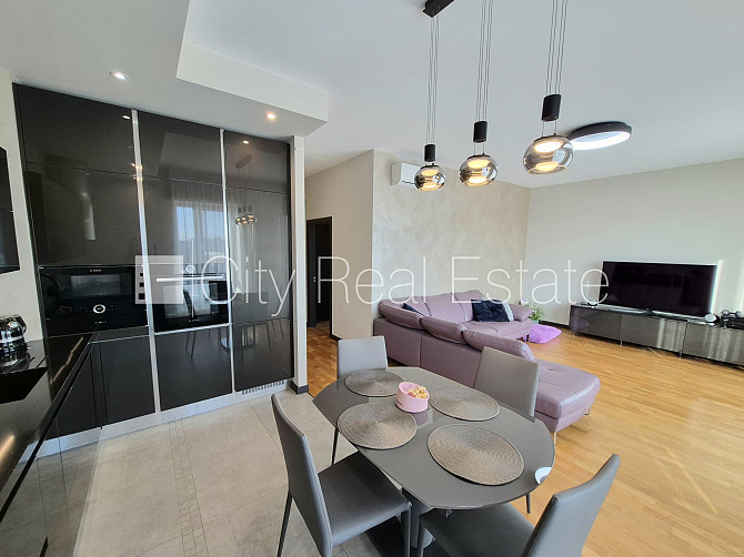 Fasādes māja, renovēta māja, viena kvadrātmetra apsaimniekošanas maksa mēnesī  1,5 EUR, Rīga - foto 7