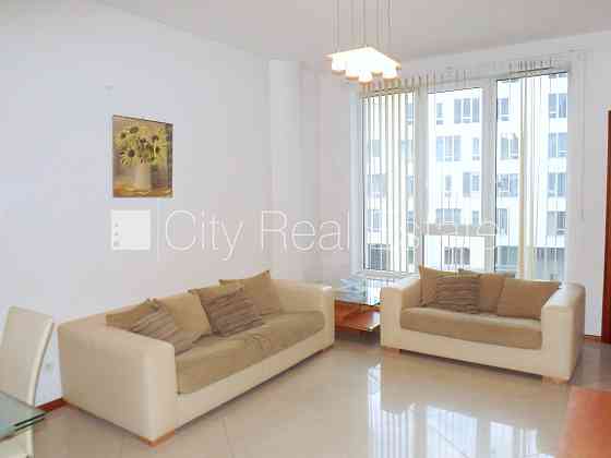 Проект - Centra Nams (Центра Намс), новостройка, благоустроенная озеленённая Рига