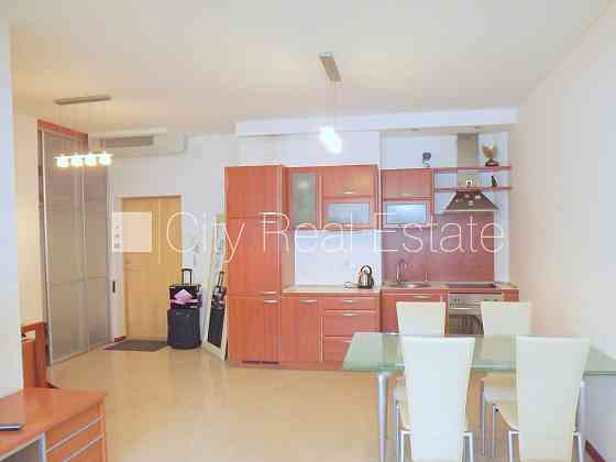 Проект - Centra Nams (Центра Намс), новостройка, благоустроенная озеленённая Рига