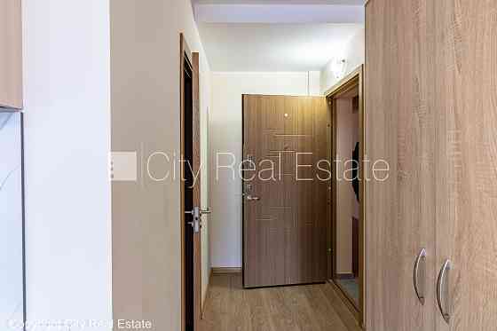 Новостройка, возможность аренды подземной парковки, лифт, балкон, студио, кухня Рига