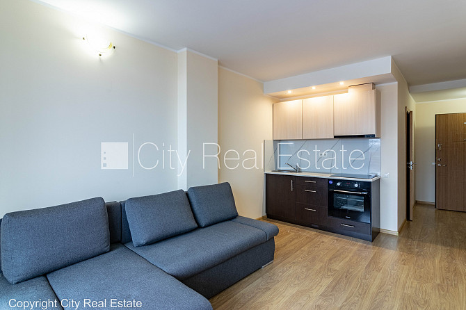 Новостройка, возможность аренды подземной парковки, лифт, балкон, студио, кухня Рига - изображение 1