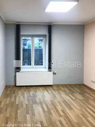 Проект - Eksporta 12 (Експорта 12), реновированный дом, места для нескольких машин, Рига