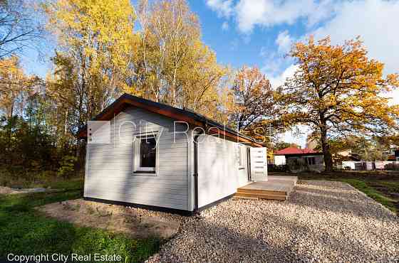 Частный дом, деревянный дом, энергоэффективный дом, места для нескольких машин, Рига