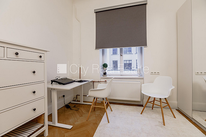 Fasādes māja, renovēta māja, slēgts pagalms, apsargāta autostāvvieta, ieeja no ielas, Rīga - foto 8