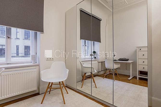 Fasādes māja, renovēta māja, slēgts pagalms, apsargāta autostāvvieta, ieeja no ielas, Rīga - foto 10