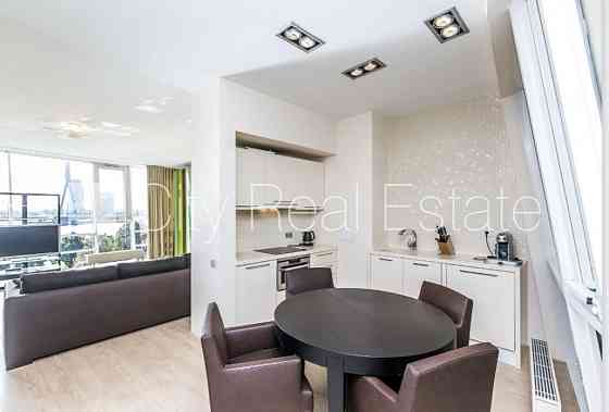 Проект - Centra Nams (Центра Намс), благоустроенный озеленённый двор, закрытый двор, Rīga