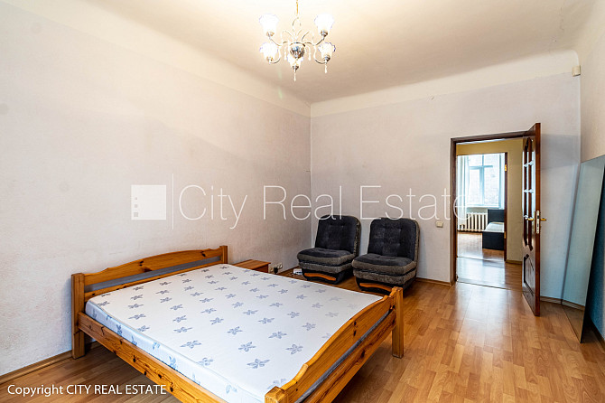 Реновированный дом, вход со двора, бельэтаж, лестничная клетка после Рига - изображение 5