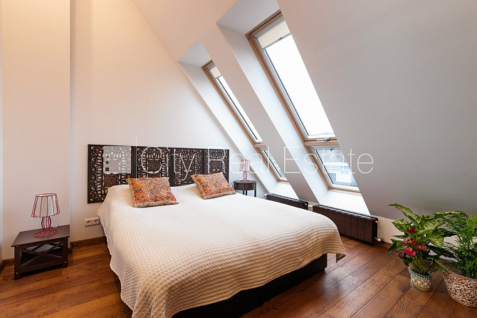 Renovēta māja, luksuss apartamenti , mansards, ir lifts, guļamistabu skaits 2 gab., viesistaba, Rīga - foto 7
