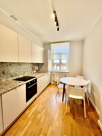 Фасадный дом, реновированный дом, благоустроенная озеленённая территория, вход с Рига - изображение 1