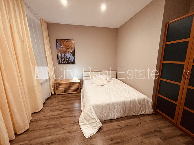 Фасадный дом, реновированный дом, возможность аренды парковки, вход с улицы, Рига - изображение 10