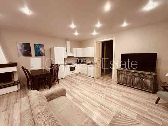 Фасадный дом, реновированный дом, закрытый двор, возможность аренды парковки, Rīga