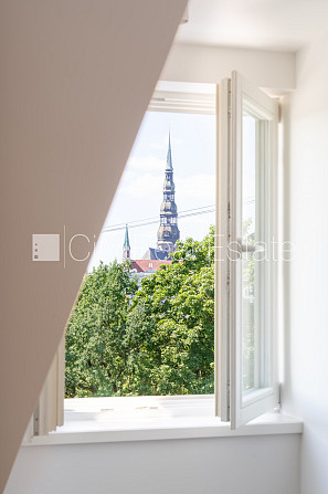 Фасадный дом, реновированный дом, благоустроенный озеленённый двор, закрытый Рига - изображение 12