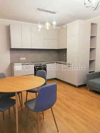 Проект - Panorama Plaza (Панорама Плаза), благоустроенный озеленённый двор, во дворе Rīga