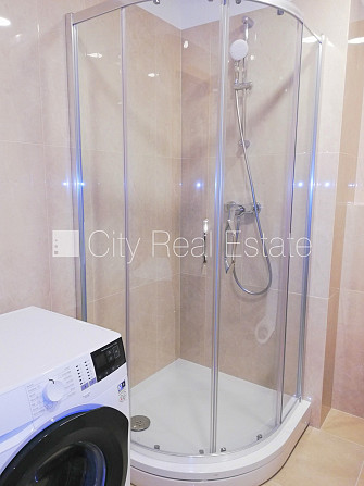 Projekts - Panorama Plaza, labiekārtots apzaļumots pagalms, pagalmā bērnu spēļu laukums, ir Rīga - foto 7